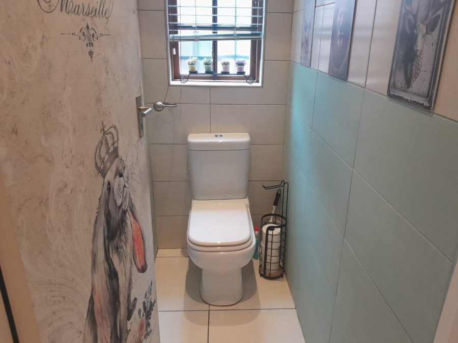 3 Bedroom Property for Sale in Safari Gardens North West